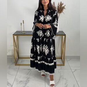 NWT size 3x Elegant Black and White Floral Maxi Dress